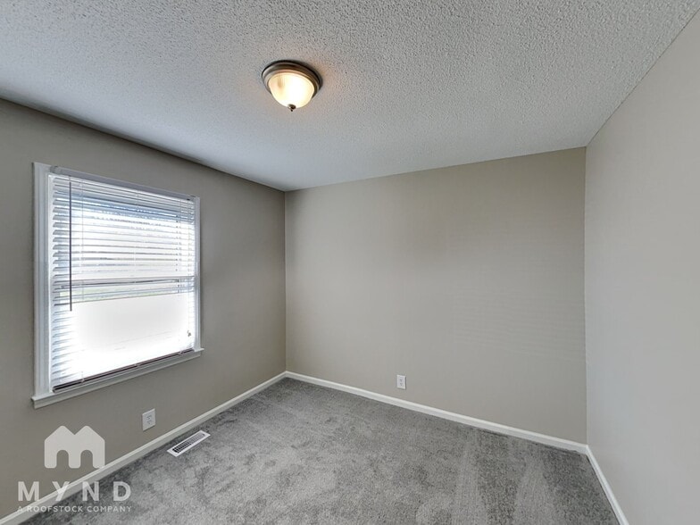 Building Photo - 2436 Judith Ave