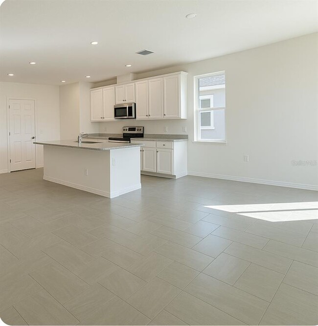Building Photo - 157 Juno Dr