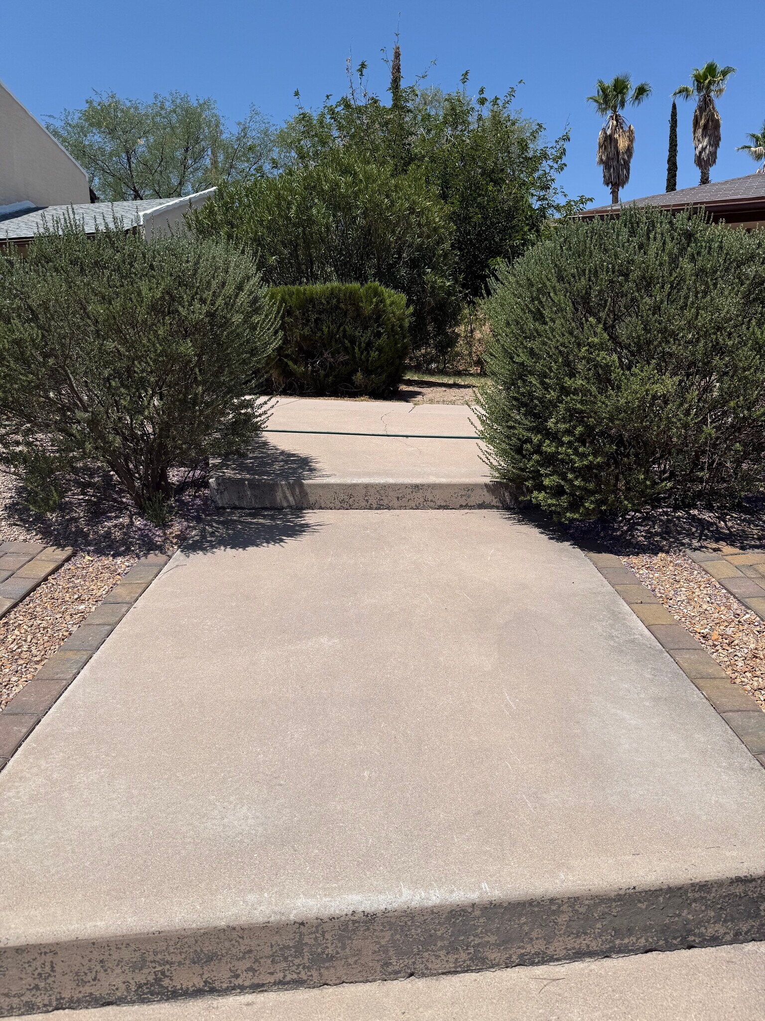 Building Photo - 793 W Mesa Verde Dr