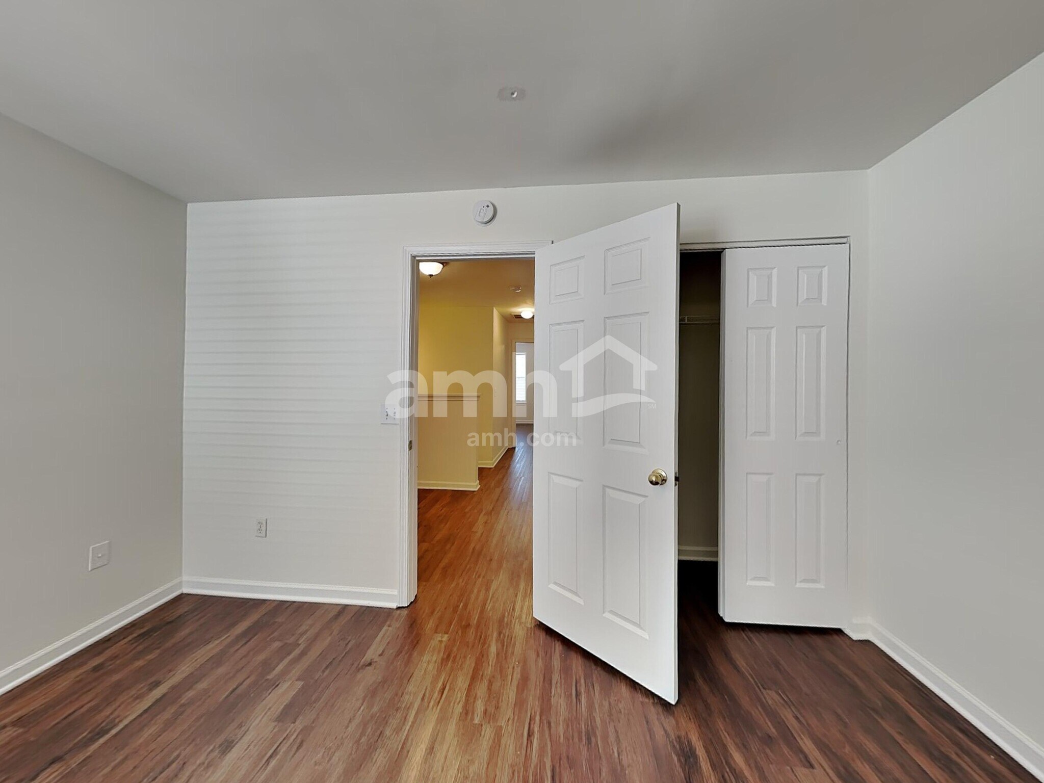 Building Photo - 16 Hawkesbury Rd