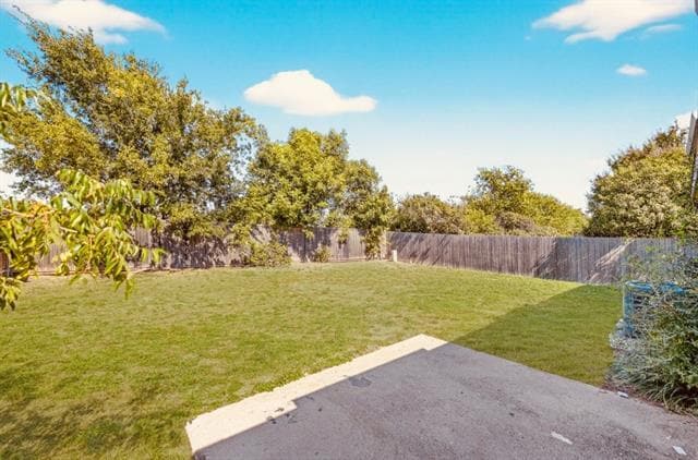 Building Photo - 9100 Warren Dr