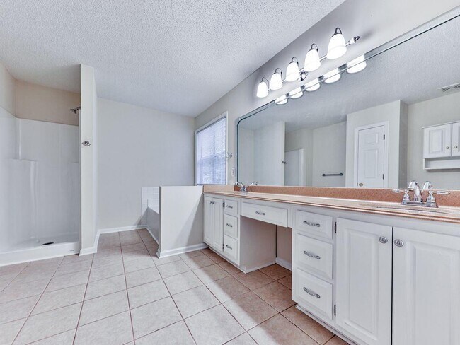 Building Photo - 3007 Clove Tree Ln