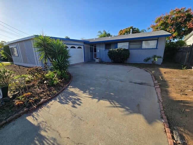Building Photo - Charming Clairemont Home | 1641 sq ft | 2 ...