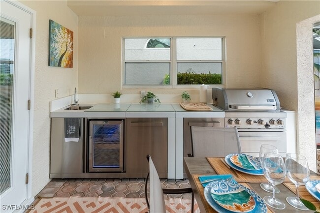 Building Photo - 458 Countryside Dr