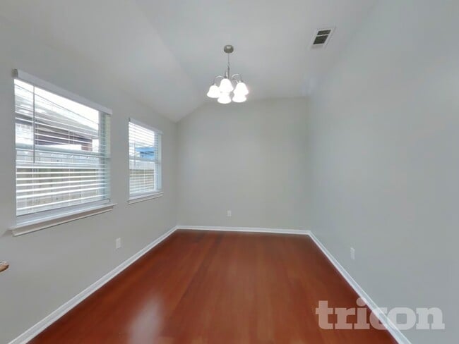 Building Photo - 6726 Misty Dale Dr