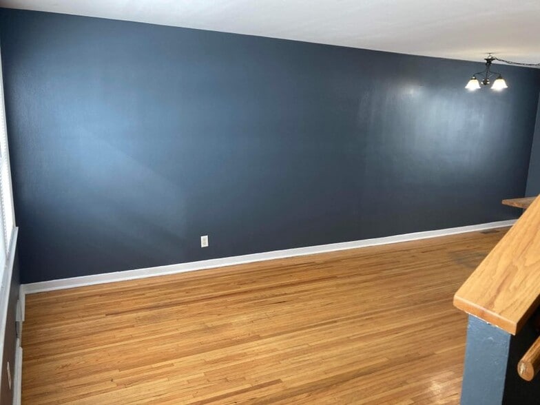 Building Photo - 954 Cleveland Ave S