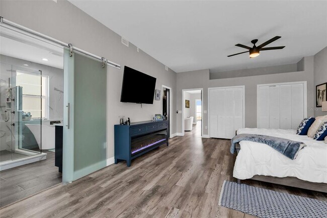 Building Photo - 276 Lewis Cir