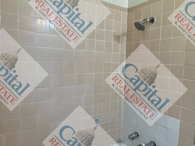 Building Photo - Home Sweet Home- Move In Special!!!!