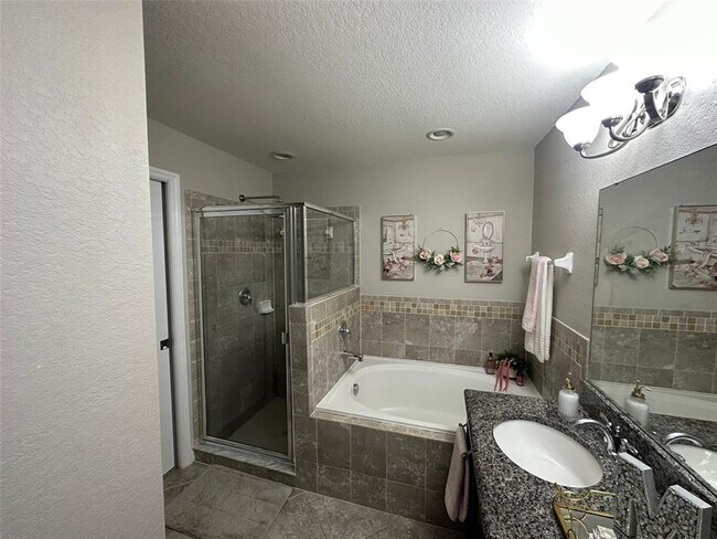 Building Photo - 1071 Condor Dr