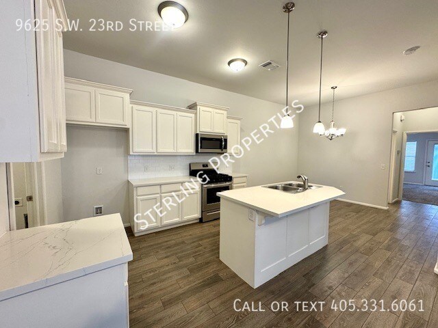 Building Photo - 9625 SW 23rd St