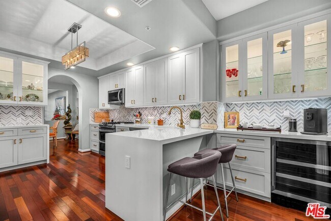 Building Photo - 11740 Sunset Blvd