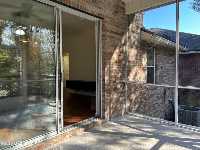 Building Photo - 1630 Majestic View Ln