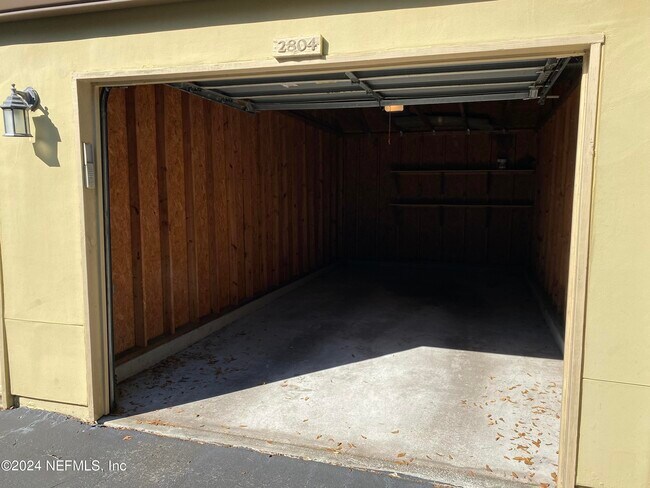 Building Photo - 10150 Belle Rive Blvd