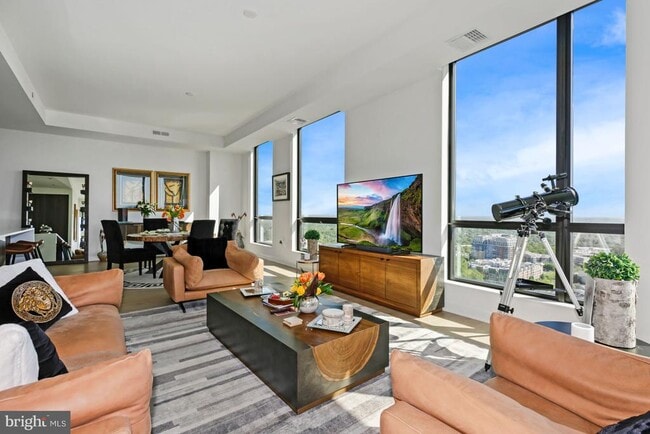 Building Photo - 1650 Silver Hill Dr