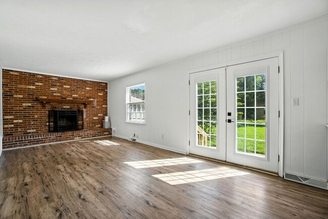 Building Photo - 24 Bohnert Dr