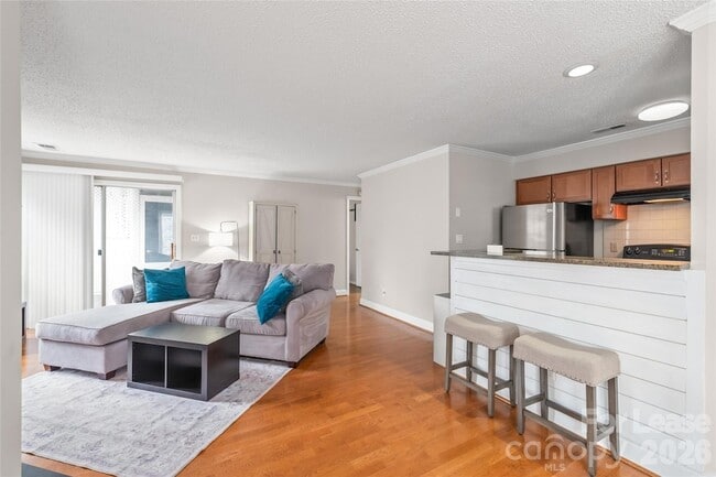 Building Photo - 2510 Cranbrook Ln