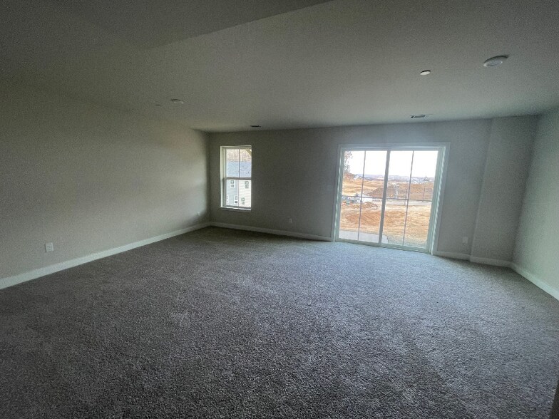 Building Photo - 1097 Mountain Vw Dr