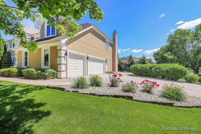 Building Photo - BEAUTIFUL HOUSE- 4 bedroom, 3.5 bath 2 sto...