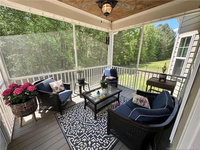 Building Photo - 138 Valley Pines Cir
