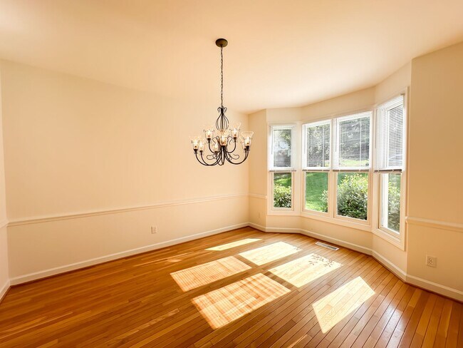 Building Photo - Cozy Oasis in Wake Forest!