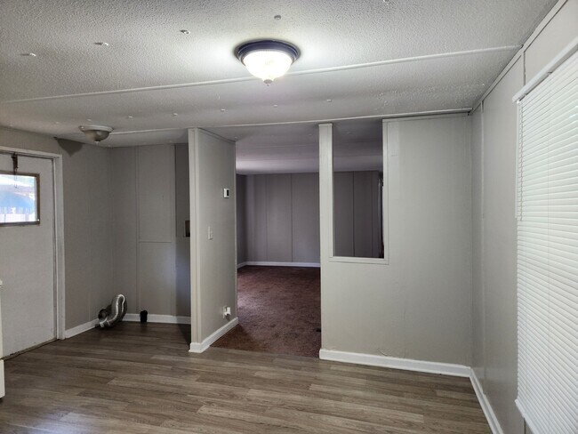 Building Photo - 2332 Park Edge Way