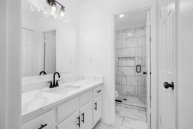 Building Photo - 7124 Brandee Dr