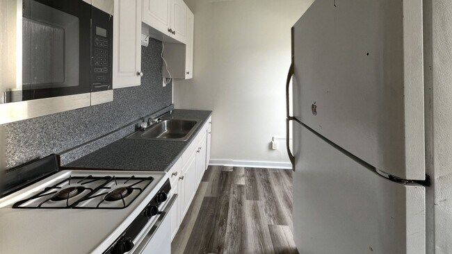 Building Photo - 508 Wilson St