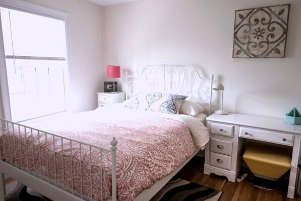 Building Photo - 9 Bradbury St