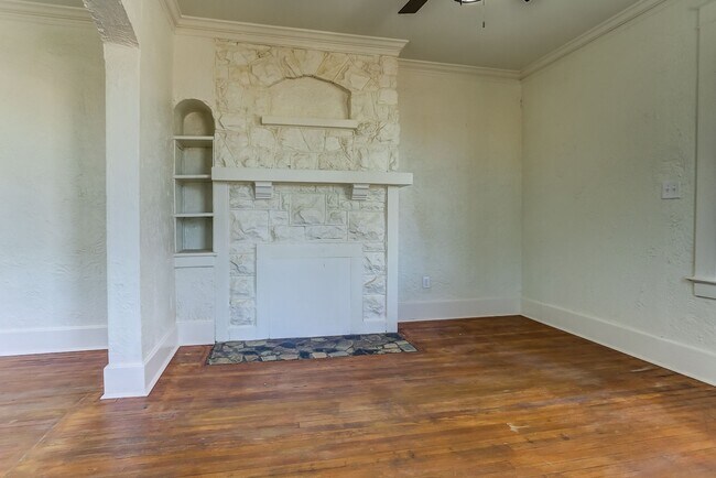 Building Photo - Beautiful 4-Bedroom Home in Memphis – Spac...