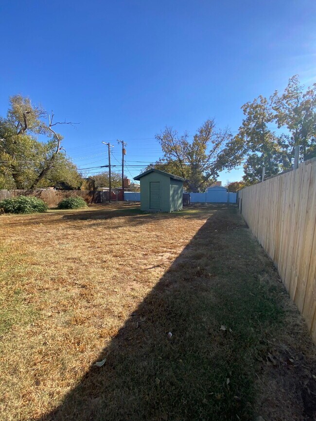 Building Photo - 3303 35th St