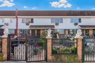 Building Photo - 162 Ellery St