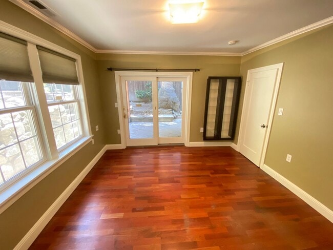 Building Photo - Advent - Four Bedroom Home W/ Incredibly L...