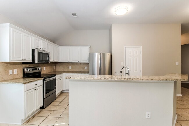 Building Photo - 129 Arbordale Way