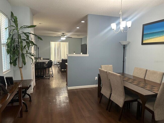 Building Photo - 3222 Stratton Cir