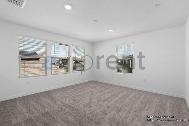 Building Photo - 10374 Bayson Wy