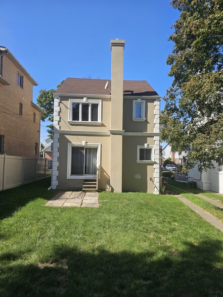 Building Photo - 7651 174th St