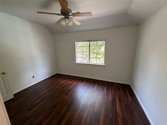 Building Photo - 1103 Glendale Dr