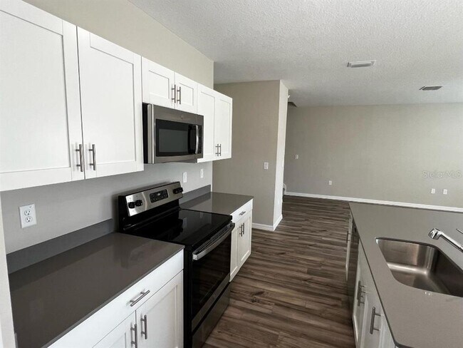 Building Photo - 34200 Scarlet Sage Ct