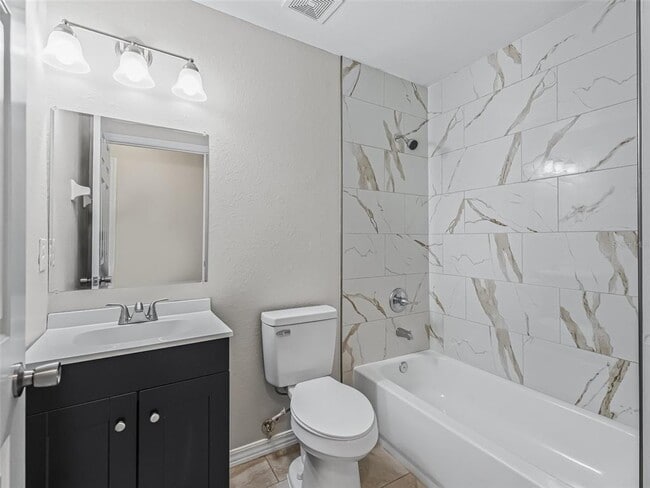 Building Photo - 27 Juniper Loop Terrace