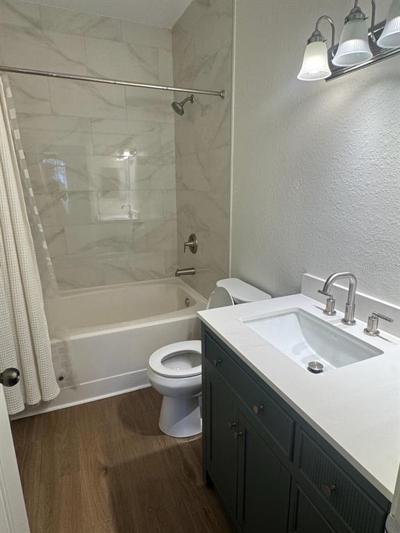Building Photo - 2176 Portofino Pl