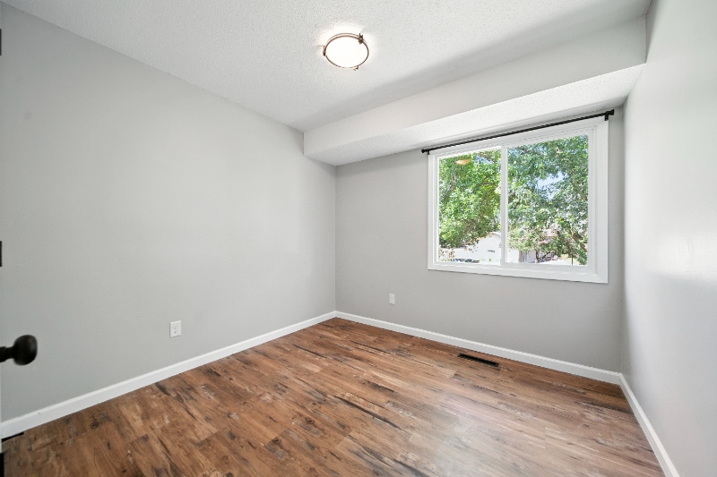 Building Photo - 7680 Berkshire Way