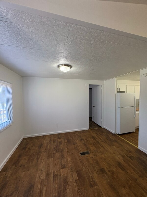 Building Photo - 200 Jenkins Rd