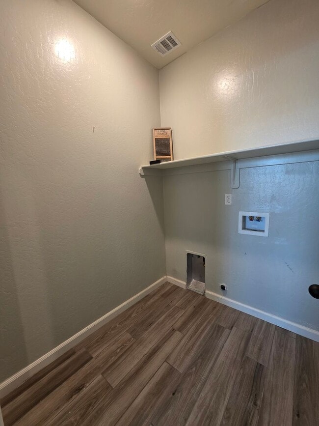 Building Photo - 3949 W Nellis Ave