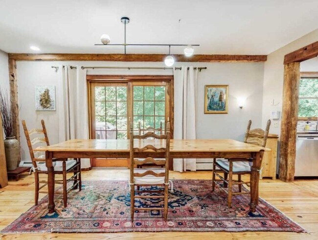 Building Photo - 74 Hilltop Rd