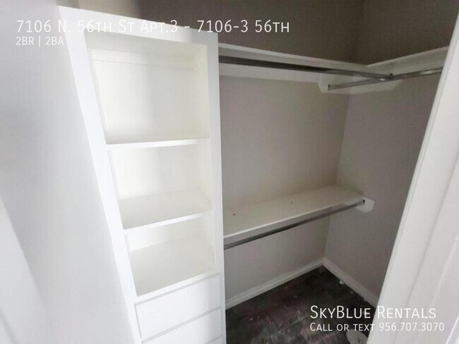 Building Photo - 7106 N 56th Ln