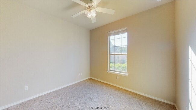 Building Photo - 111 Kleine Ln