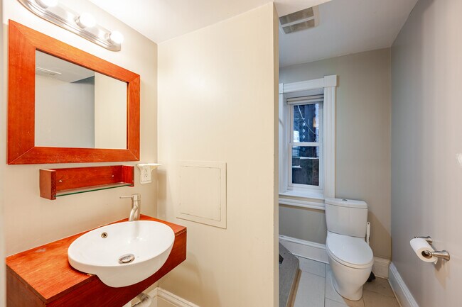 Building Photo - 2126 R St NW
