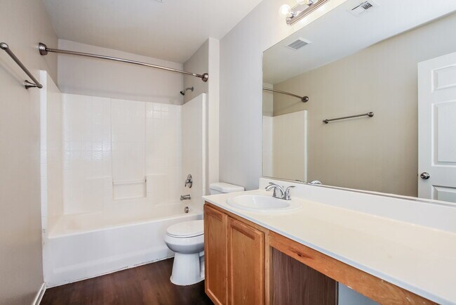 Building Photo - 6140 Withrow Downs St