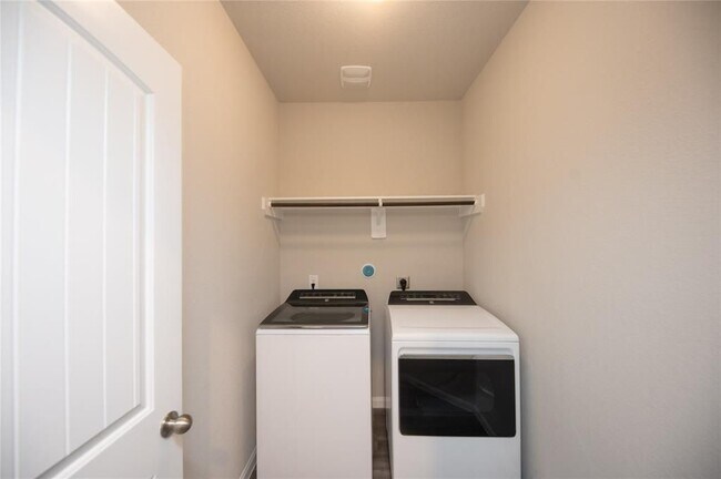 Building Photo - 24918 Bastiani Canvas Ln