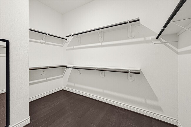 Building Photo - 5231 Pickford Grove Ln